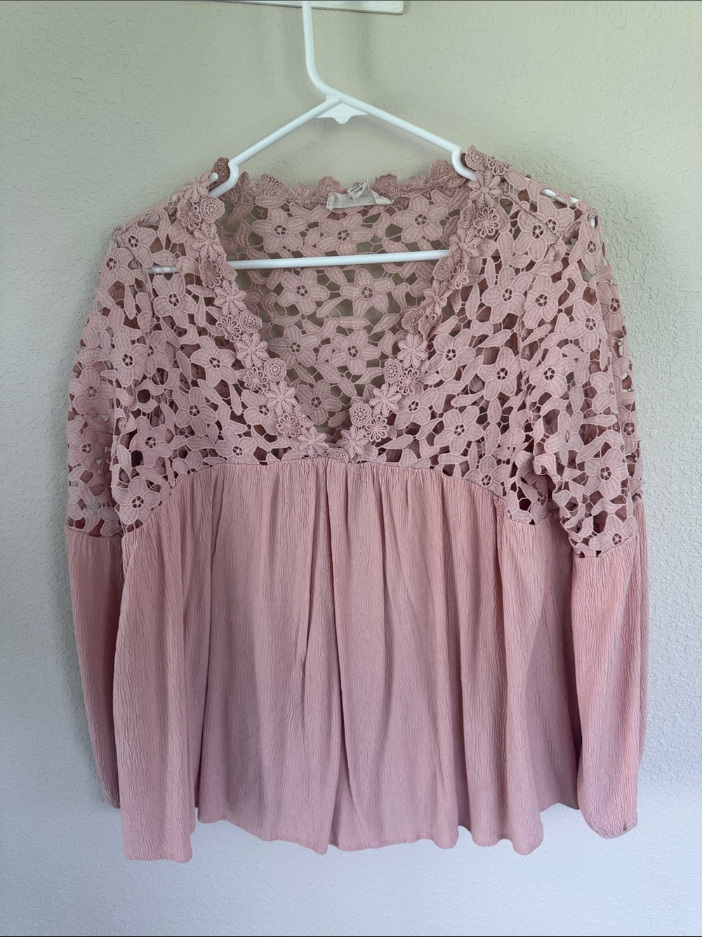 Vine & Love Dusty Pink Crochet Yoke Peasant Blouse